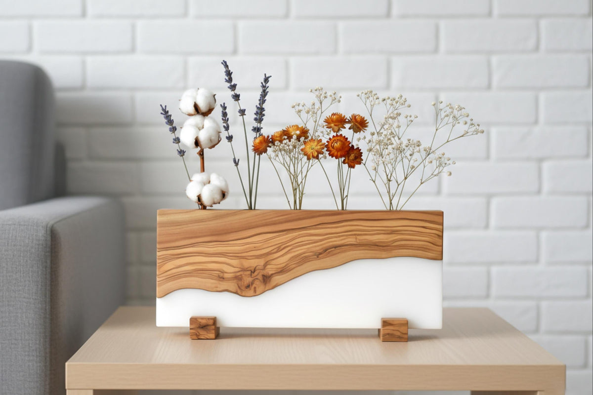 Portaplantas de flores secas o propagacion en madera de Olivo y resina Epoxi blanca 
