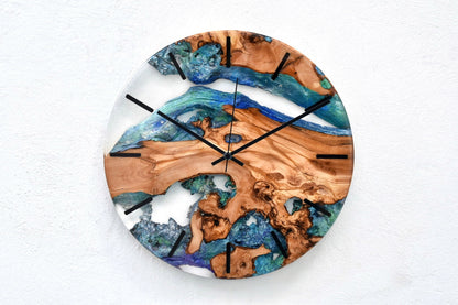 Reloj de pared en madera de olivo con resina epoxi transparente, diseño artesanal moderno
